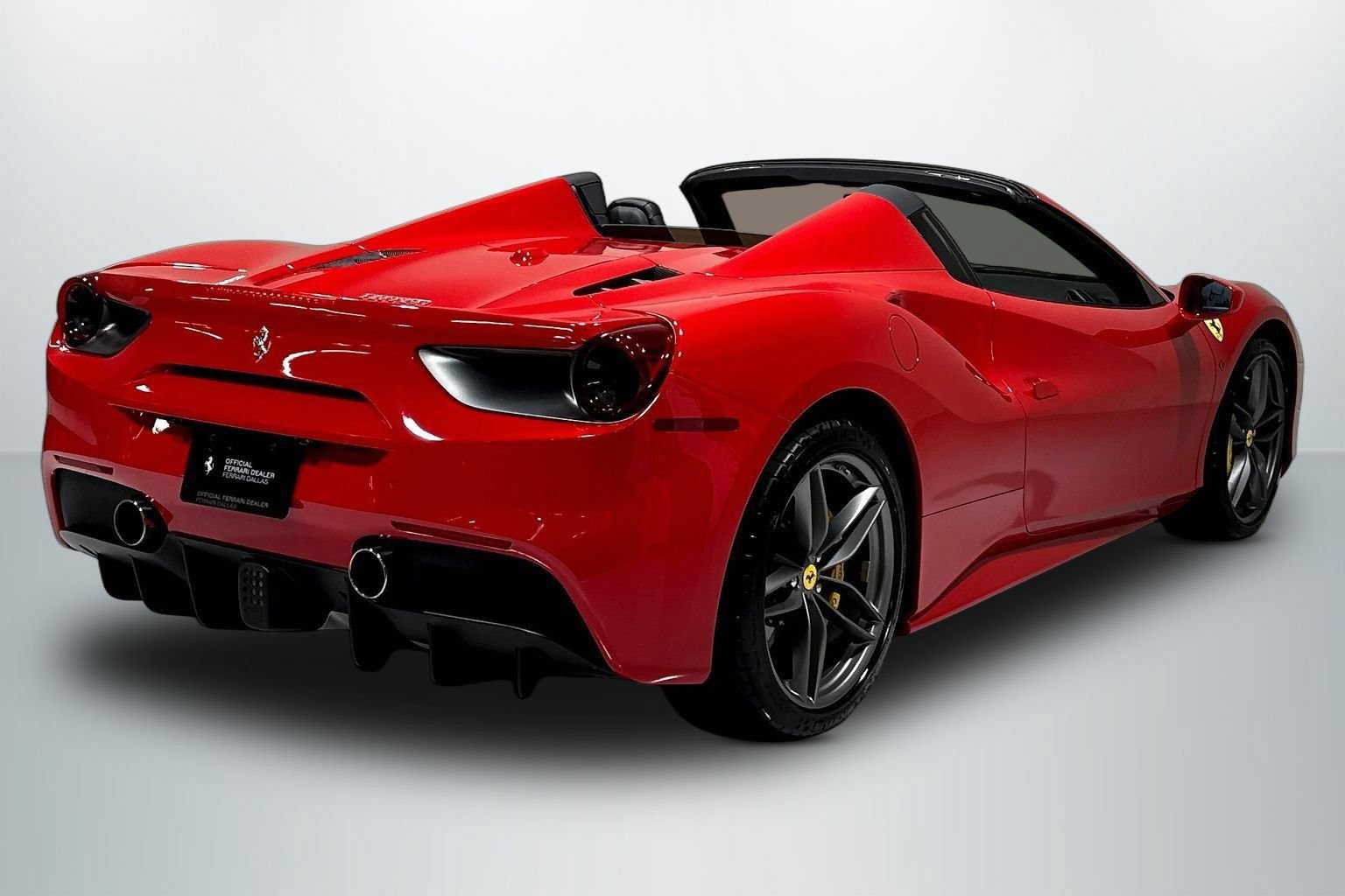 Used 2018 Ferrari 488 Spider RWD image 7