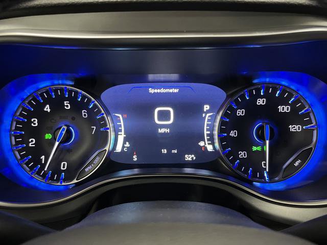 New 2026 Chrysler Pacifica Limited w/ Trailer Tow Group image 18