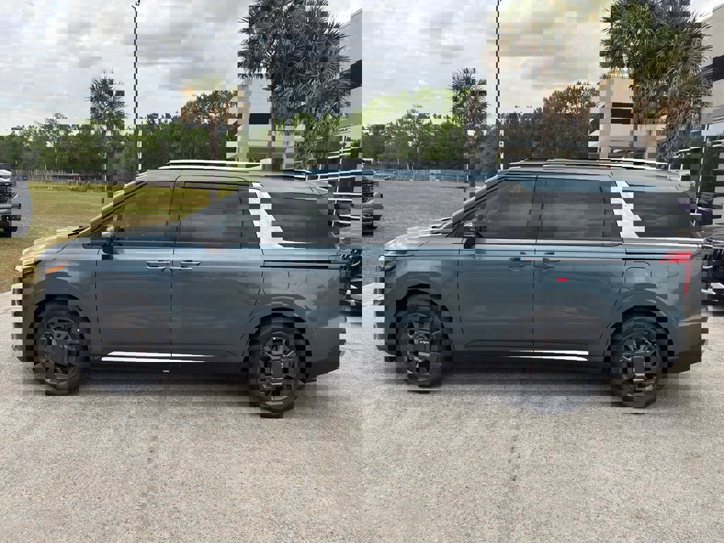 New 2026 Kia Carnival SX image 4