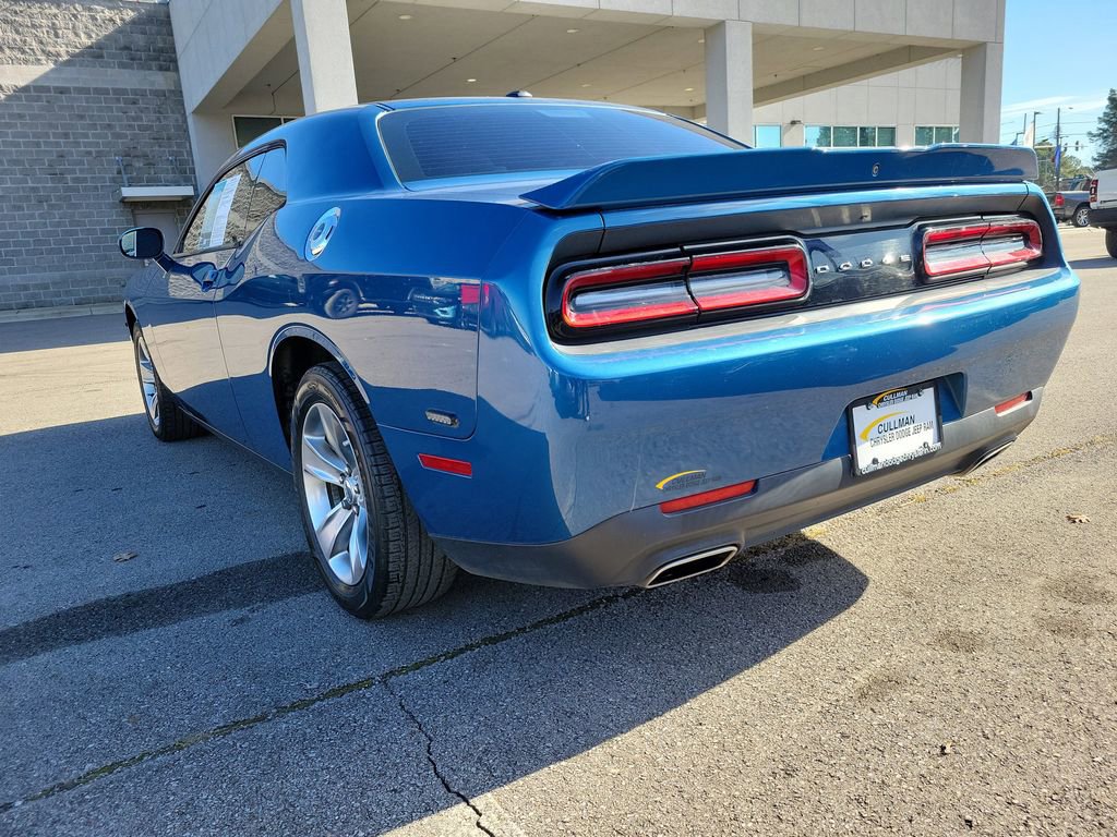 Used 2020 Dodge Challenger SXT image 5