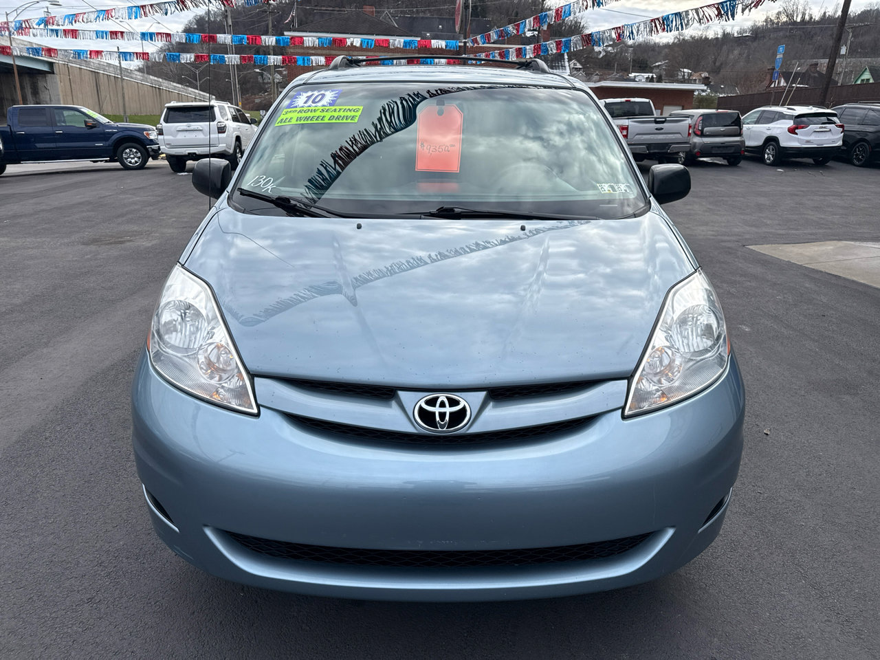 Used 2010 Toyota Sienna LE image 30