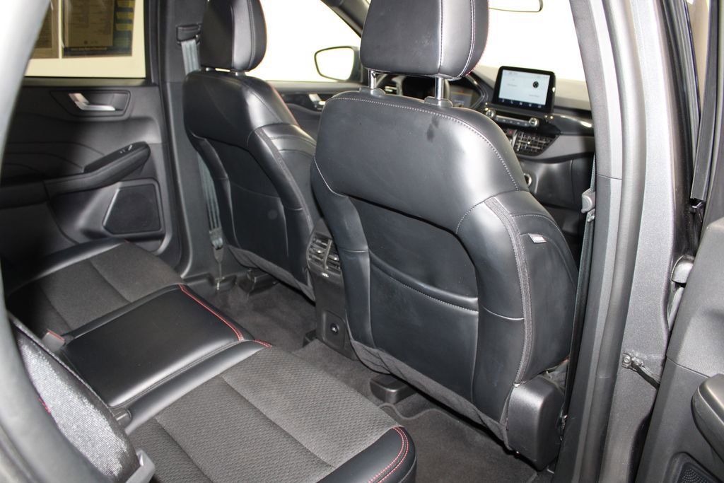 Used 2025 Ford Escape ST-Line AWD/4WD image 29