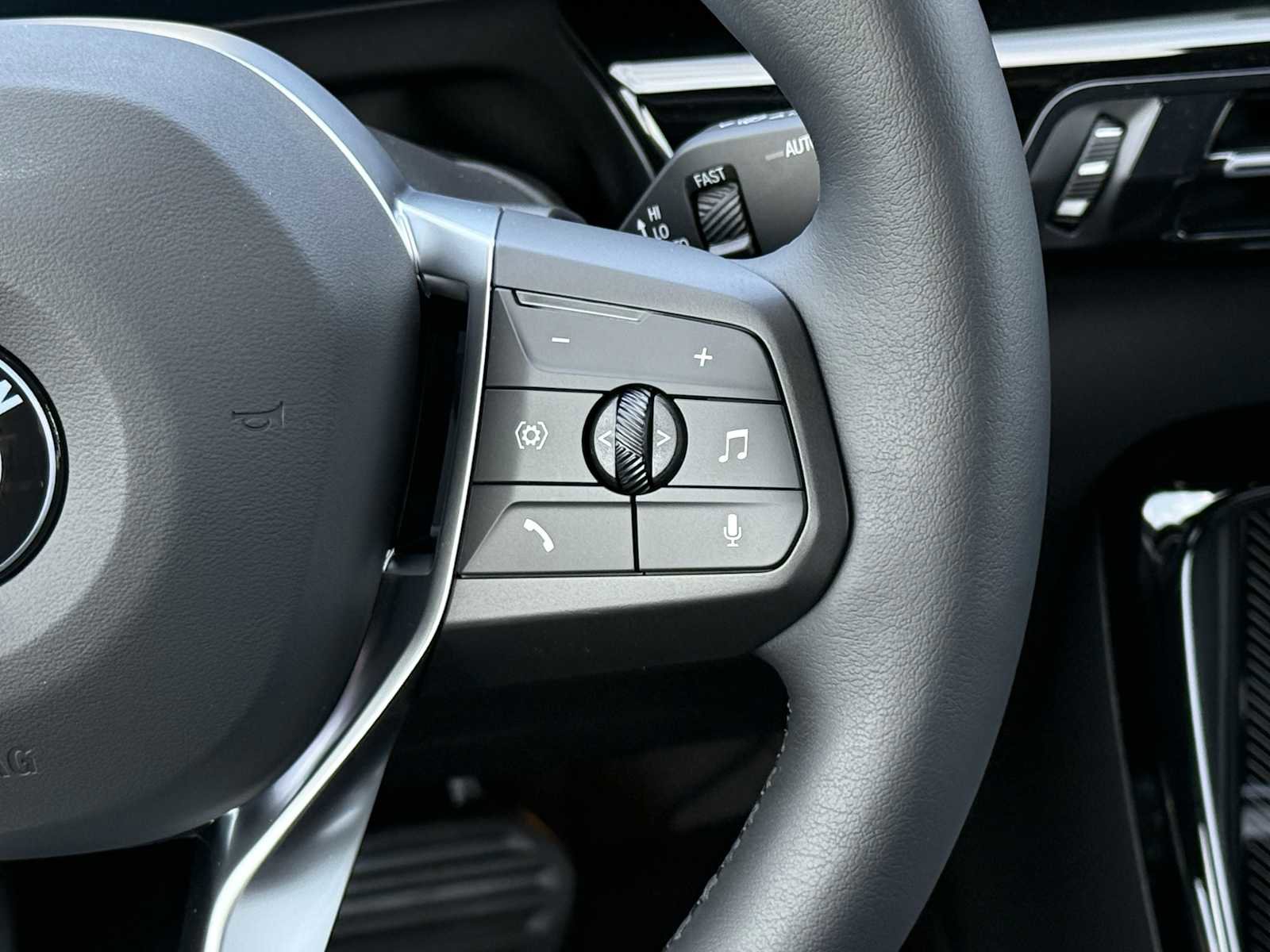 New 2026 BMW X1 xDrive28i image 16