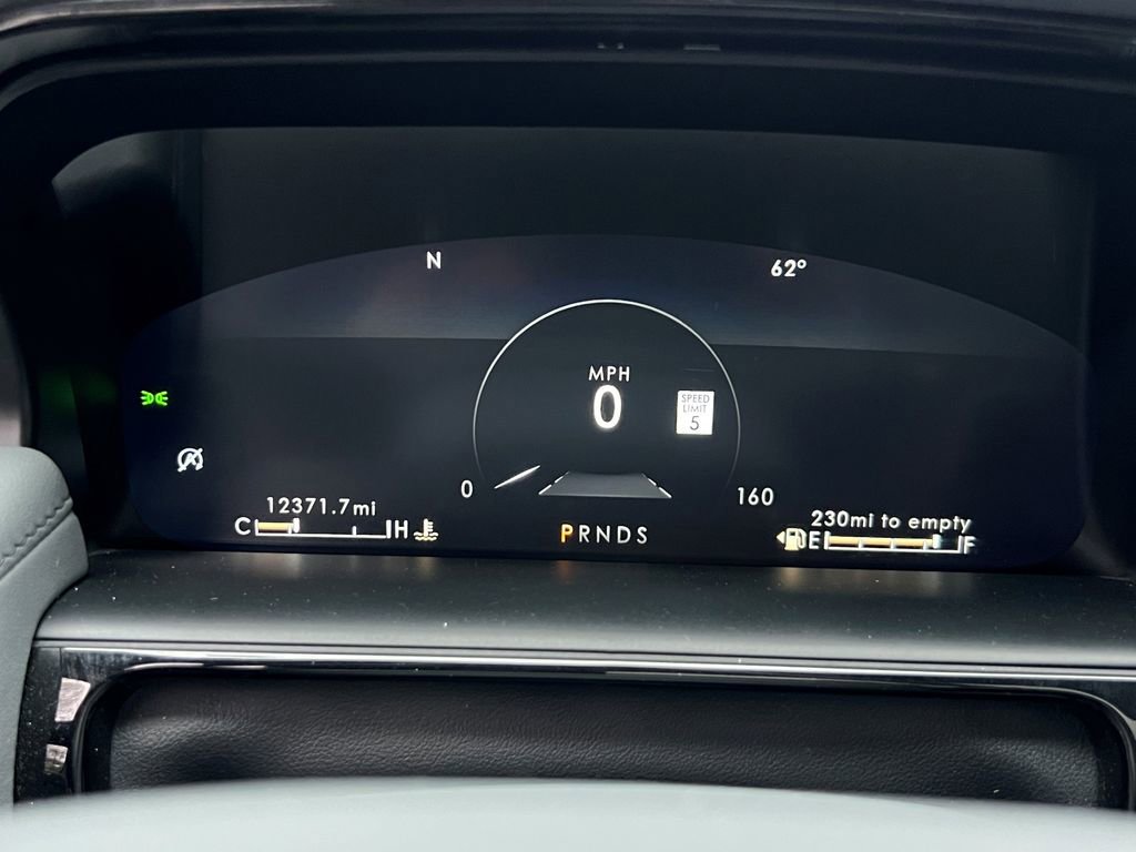 Certified 2023 Lincoln Nautilus Reserve w/ Monochromatic Package image 32