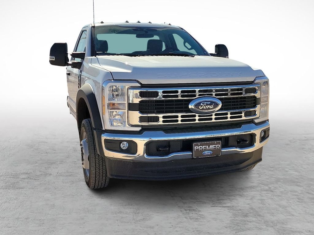 New 2026 Ford F550 4x4 Regular Cab Super Duty image 2