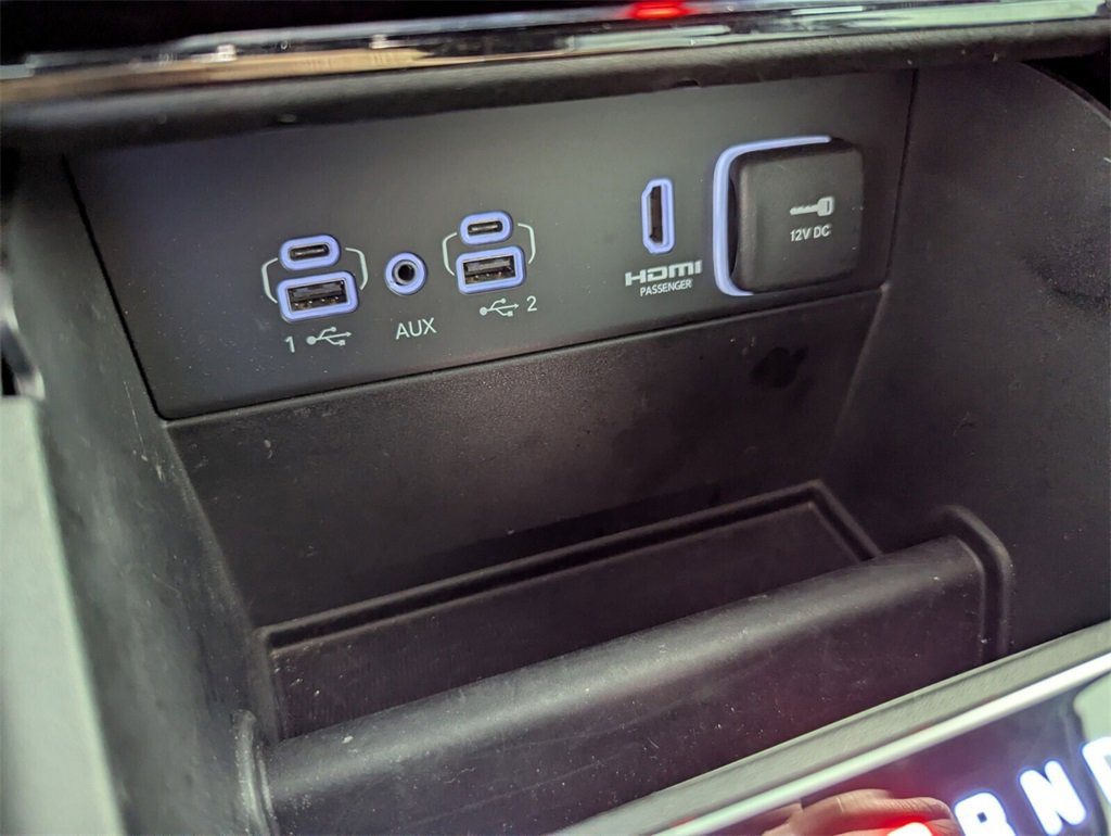 Used 2023 Jeep Grand Cherokee Overland image 26