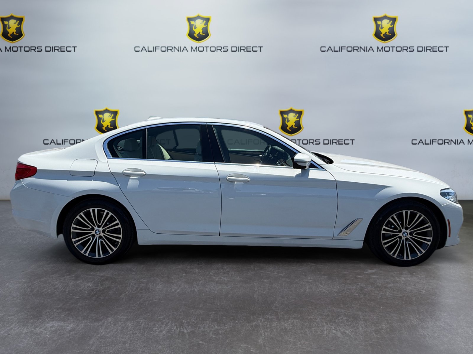 Used 2019 BMW 530i w/ Convenience Package RWD image 6