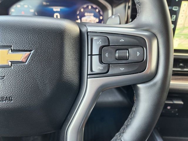 Used 2025 Chevrolet Silverado 1500 LTZ image 39