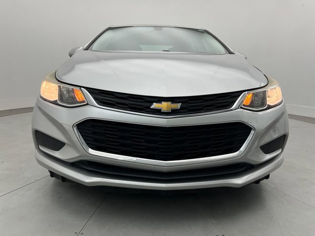 Used 2016 Chevrolet Cruze LS image 2