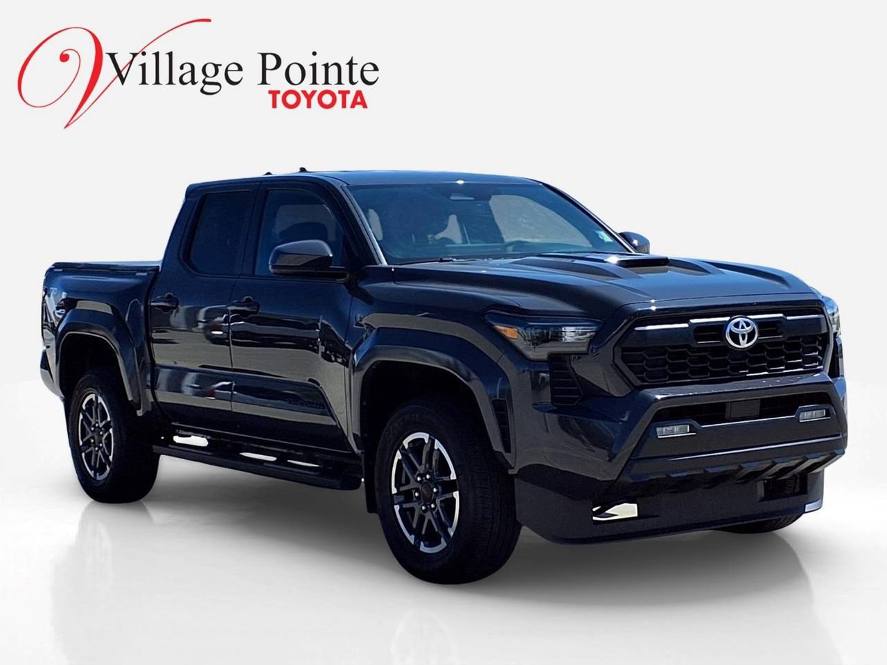 Used 2024 Toyota Tacoma TRD Sport AWD/4WD image 9