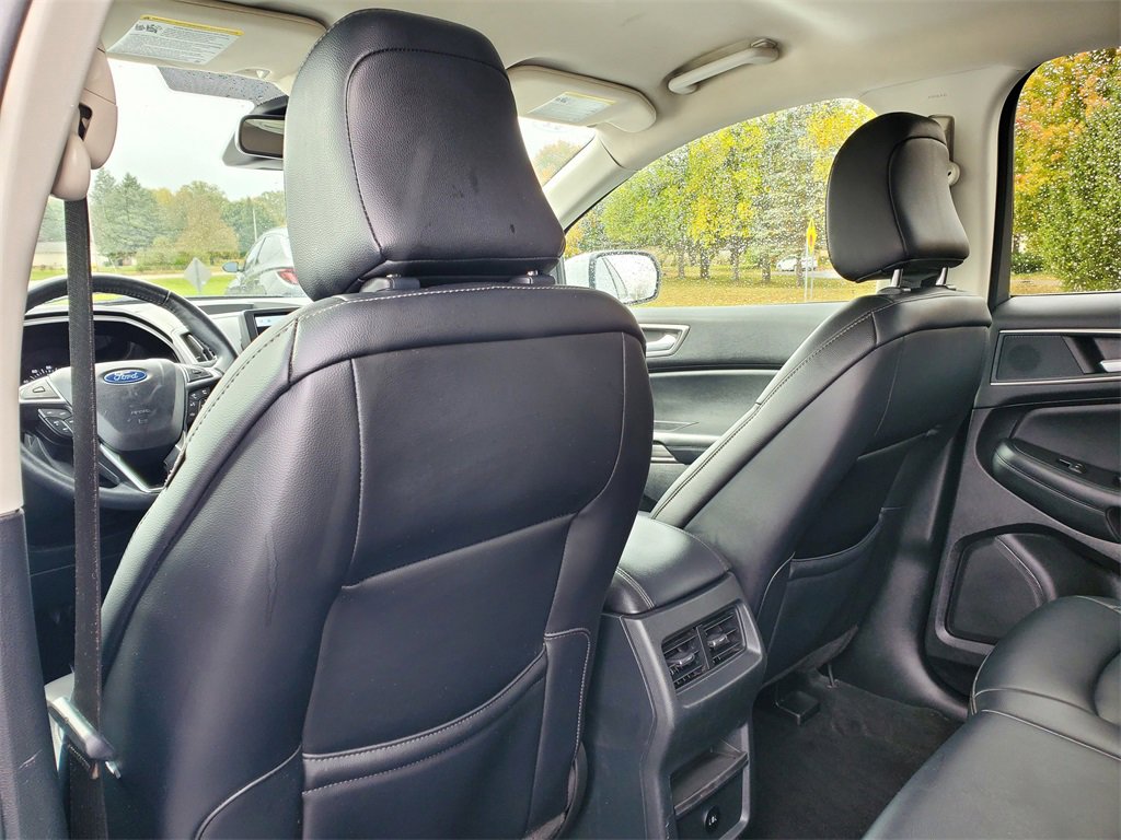 Used 2024 Ford Edge SEL image 26