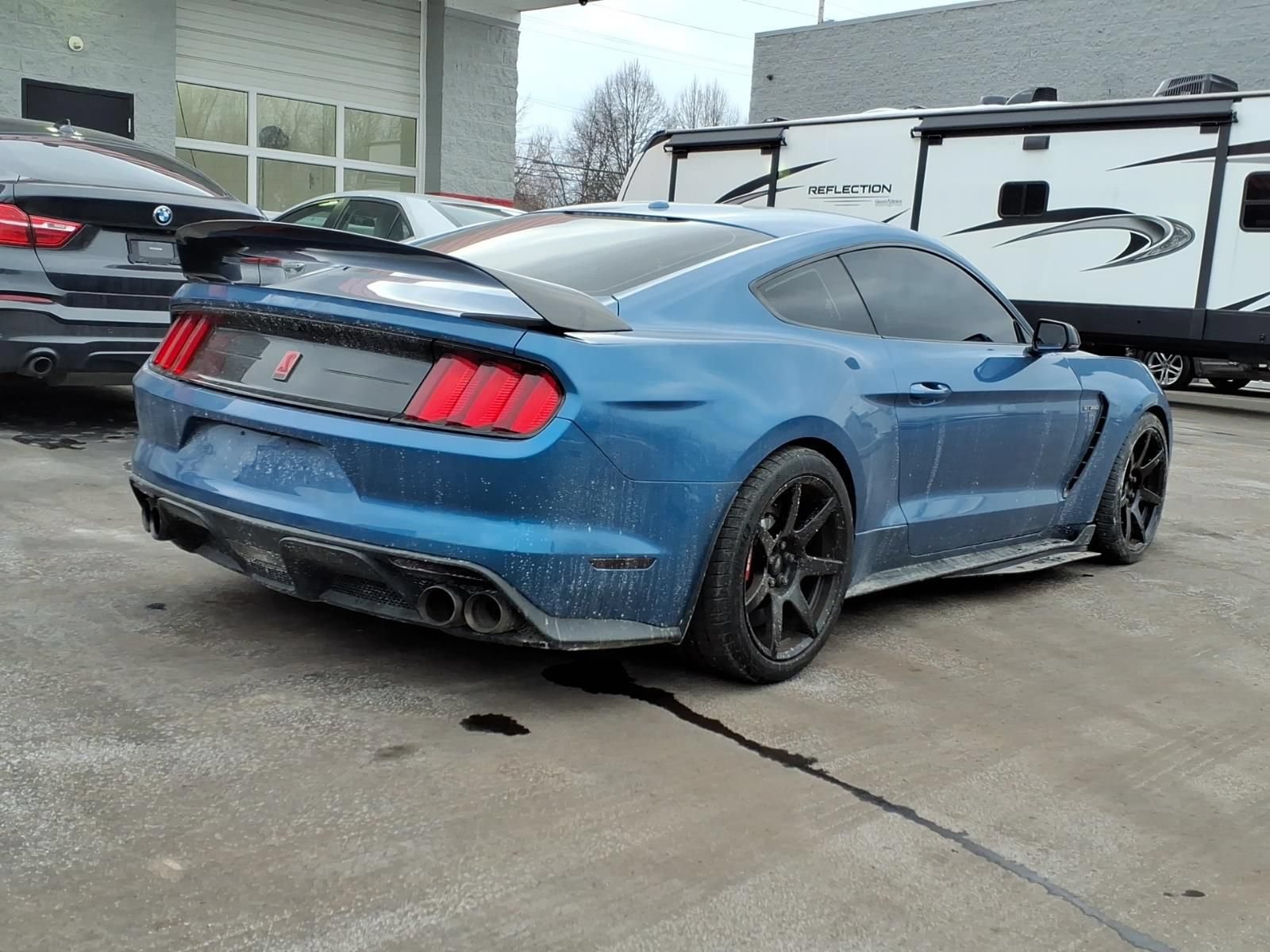 Used 2020 Ford Mustang Shelby GT350R w/ GT350R Equipment Group 920A RWD image 5