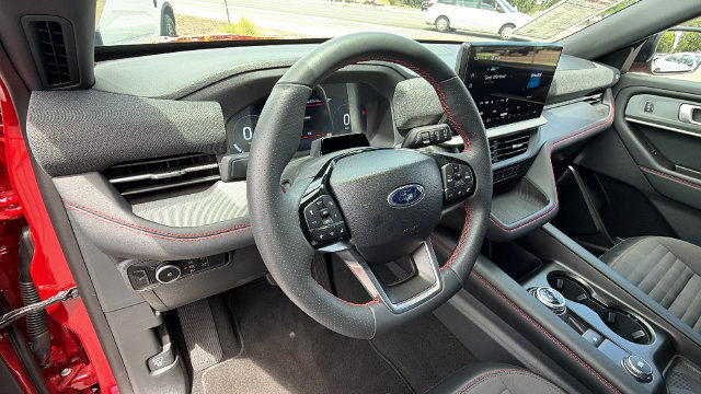 Used 2026 Ford Explorer ST-Line RWD image 32