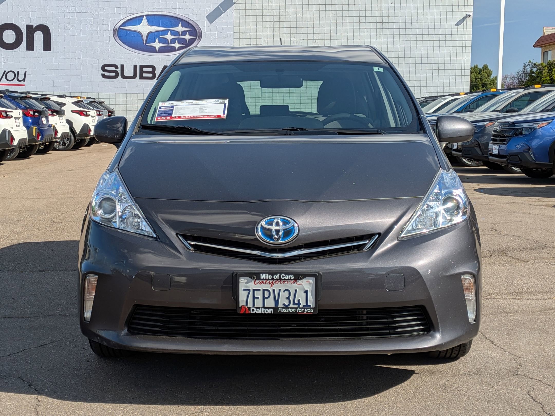 Used 2014 Toyota Prius V Three image 2