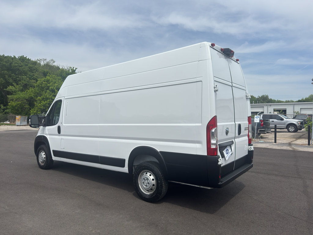 Used 2023 RAM ProMaster 3500 w/ Lane Management Group FWD image 9