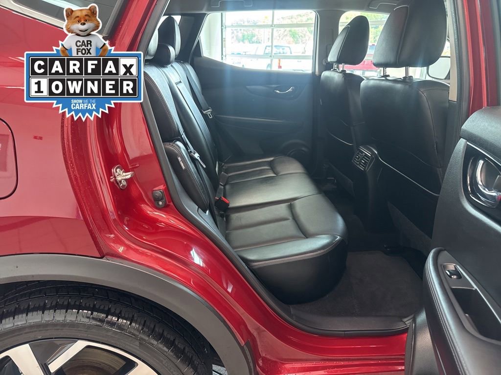 Used 2022 Nissan Rogue Sport SL AWD/4WD image 18