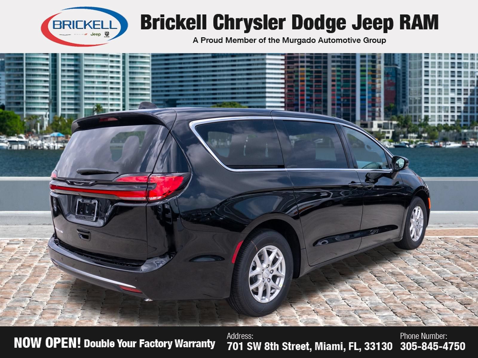 New 2027 Chrysler Pacifica Select FWD image 5