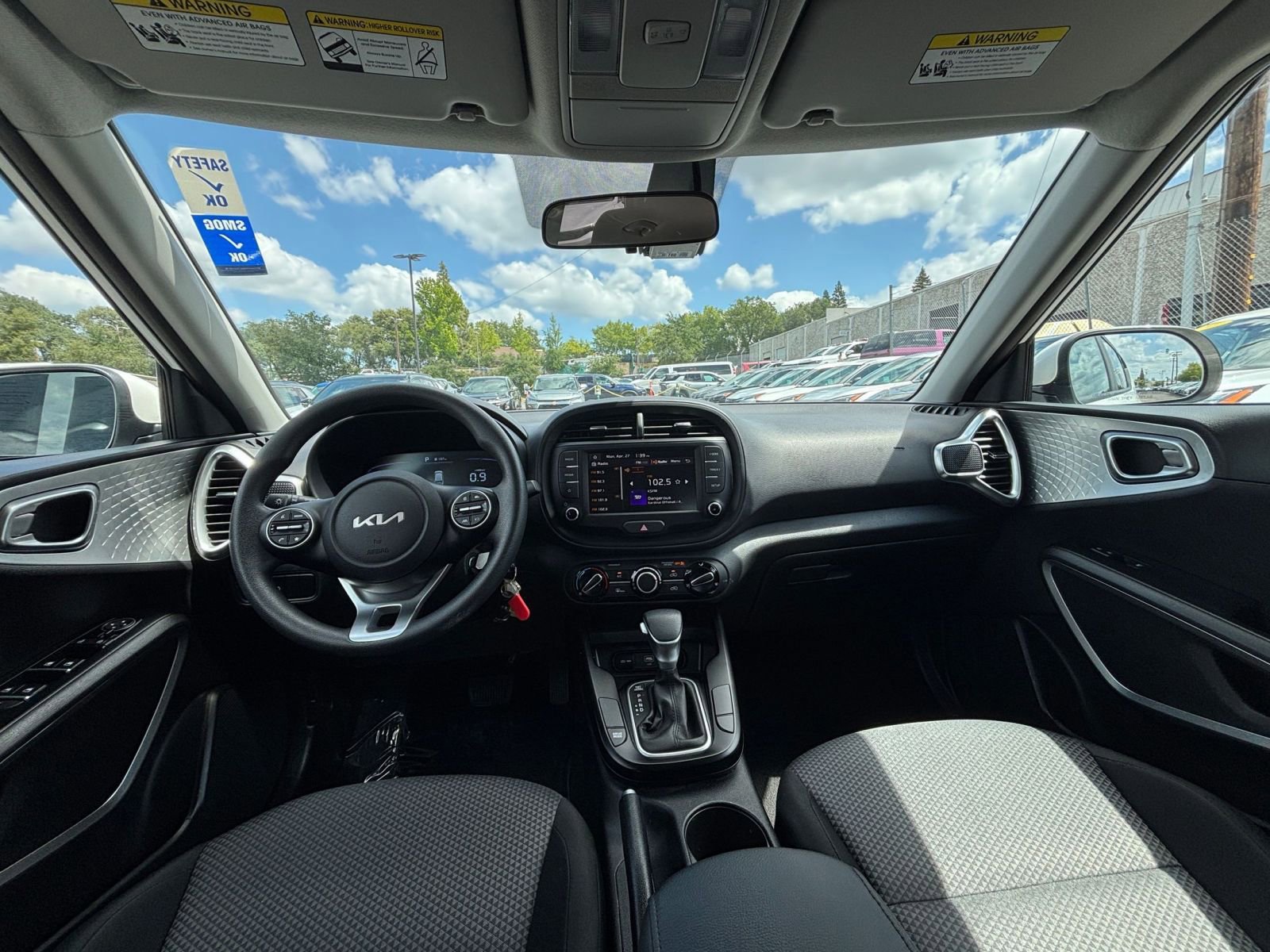 Used 2025 Kia Soul LX w/ LX Technology Package FWD image 31