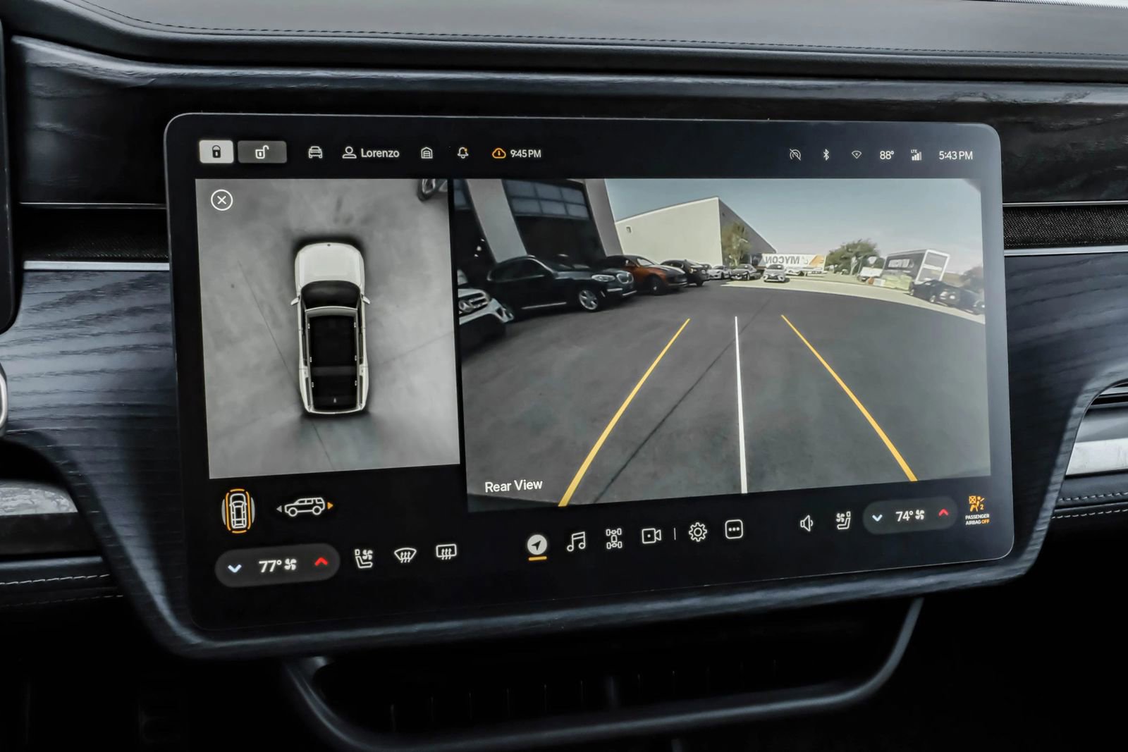 Used 2024 Rivian R1S Adventure image 33