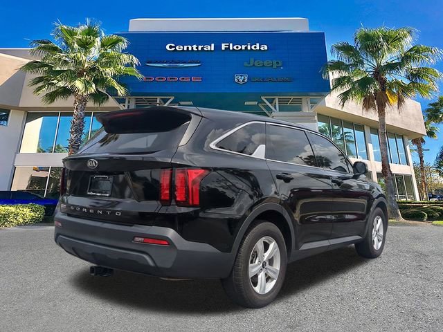 Used 2021 Kia Sorento LX image 5
