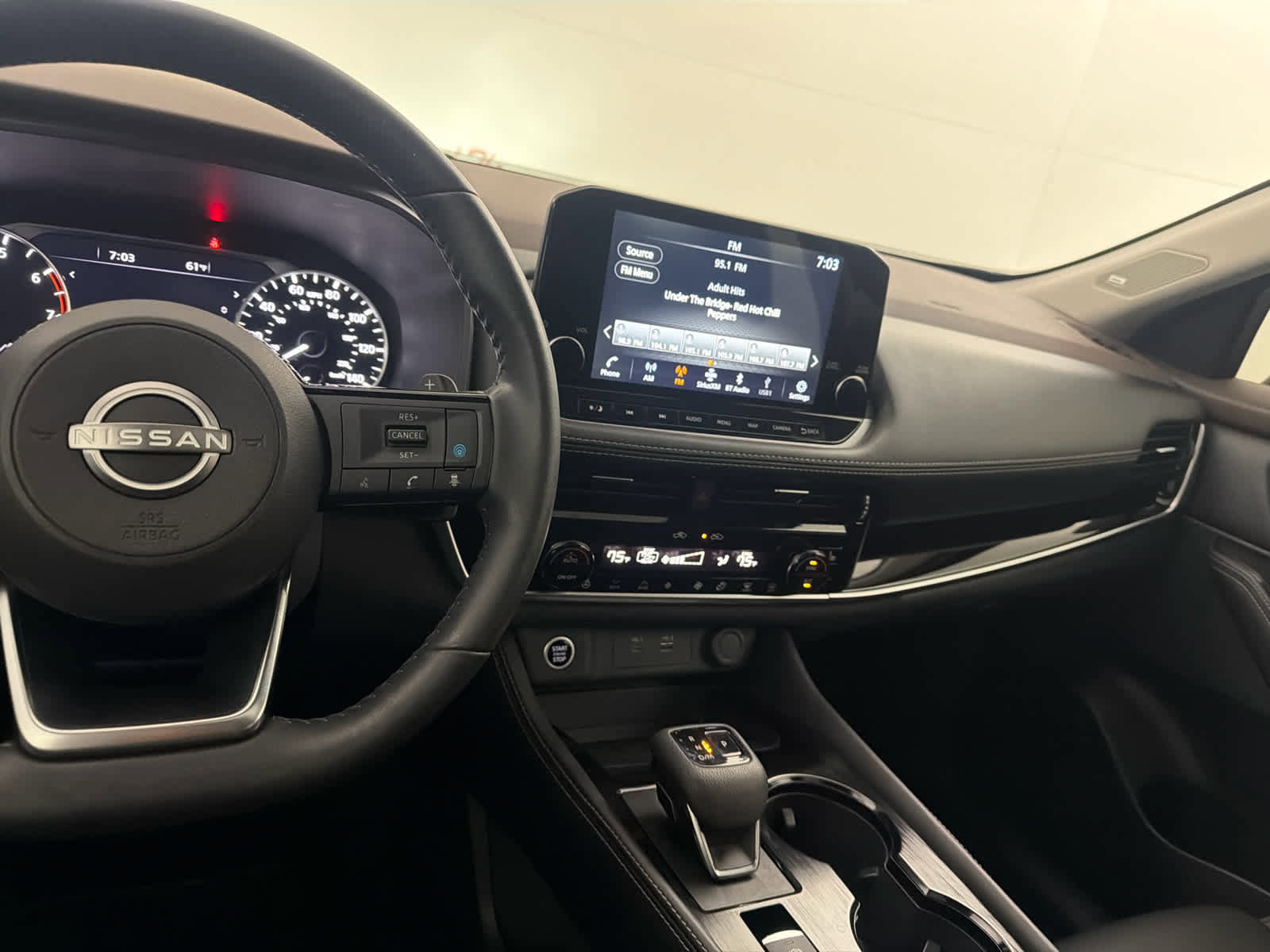 Certified 2023 Nissan Rogue SL w/ SL Premium Package FWD image 18