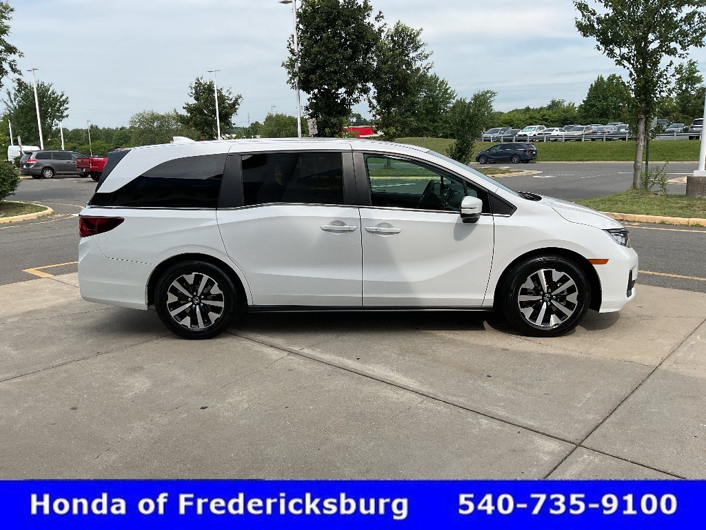 Certified 2026 Honda Odyssey EX-L image 6
