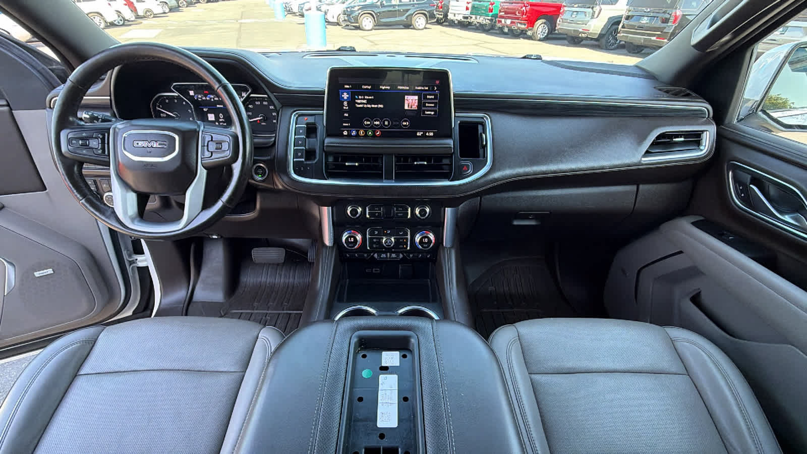Used 2021 GMC Yukon XL SLT w/ SLT Premium Package AWD/4WD image 26