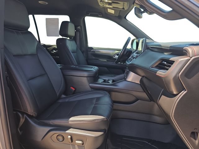 Used 2022 Chevrolet Tahoe RST w/ Luxury Package AWD/4WD image 17