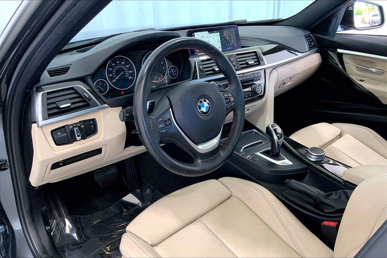 Used 2018 BMW 330i Sedan RWD image 14