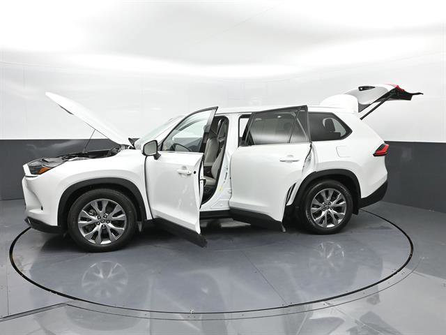 Used 2024 Toyota Grand Highlander Limited image 51