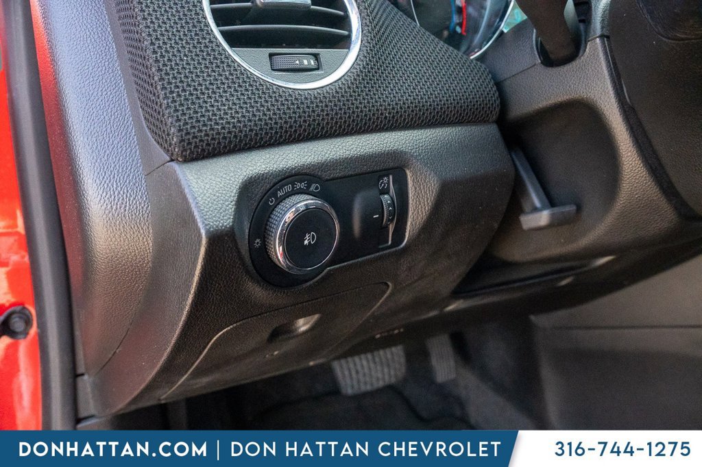 Used 2014 Chevrolet Cruze LT w/ All-Star Edition FWD image 16