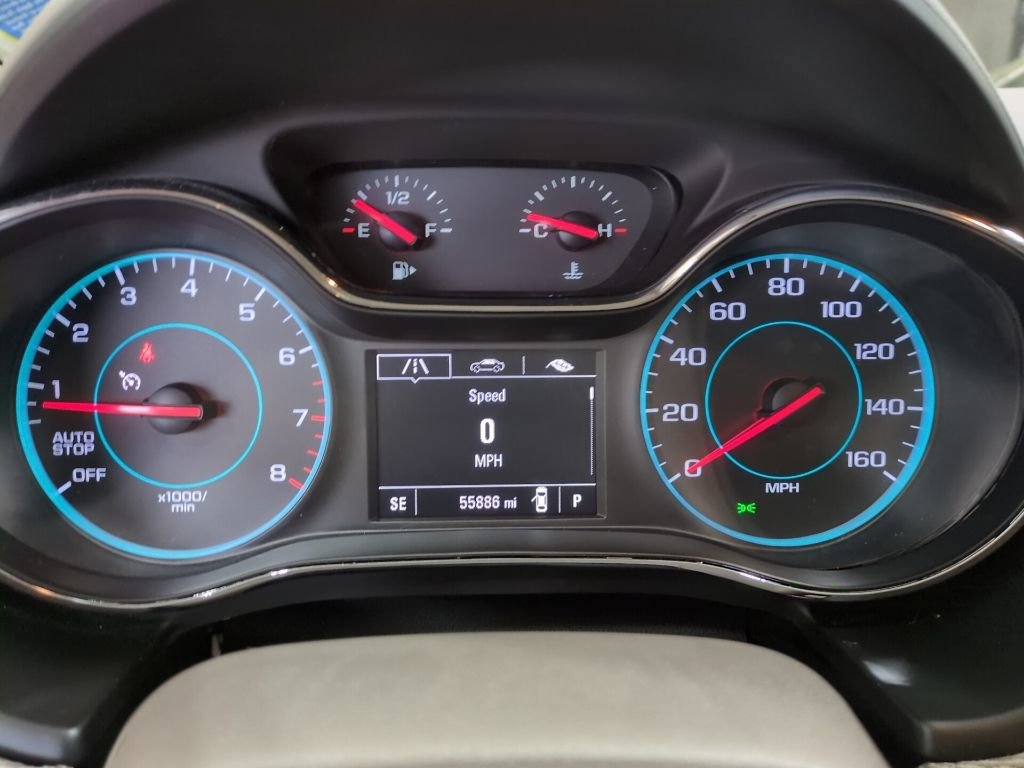 Used 2018 Chevrolet Cruze LT w/ Convenience Package image 6