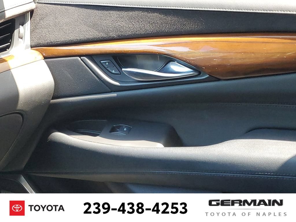 Used 2016 Cadillac Escalade Premium AWD/4WD image 30