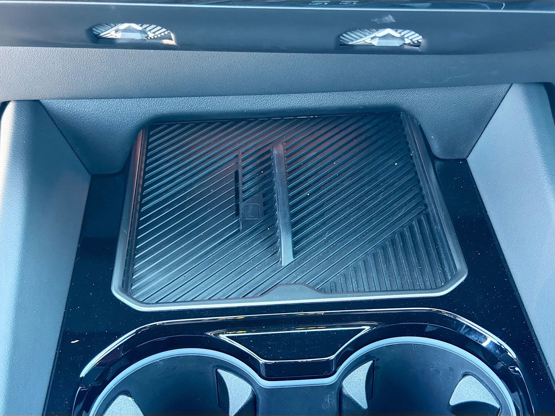 Used 2026 BMW 530i w/ Premium Package image 33