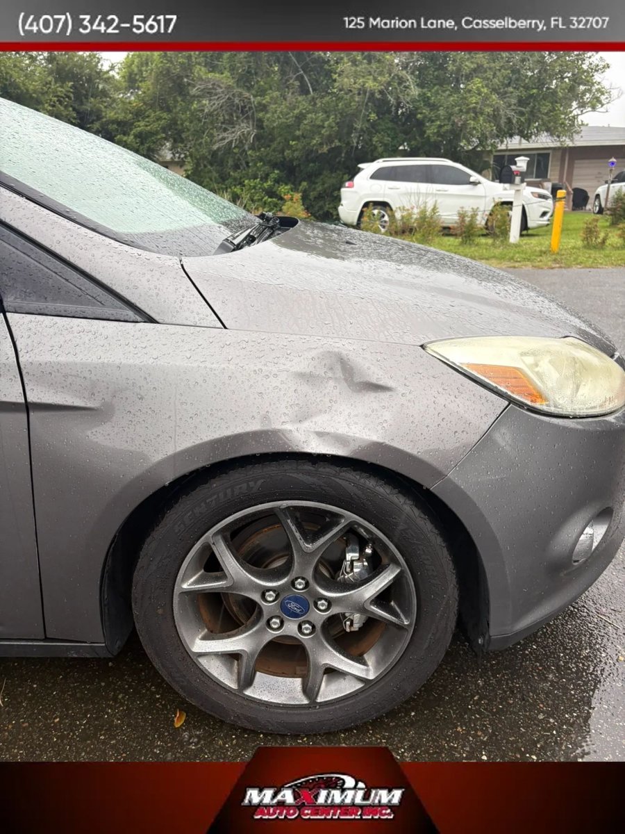 Used 2014 Ford Focus SE w/ Equipment Group 201A FWD image 9