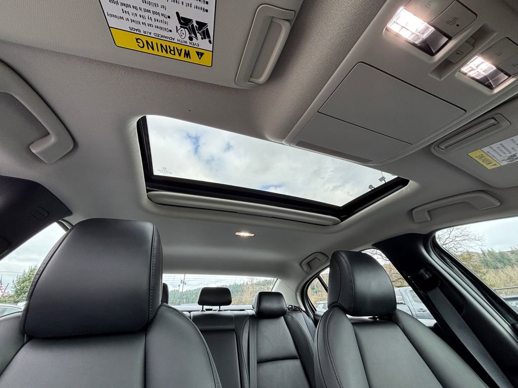 Used 2025 MAZDA MAZDA3 s image 28