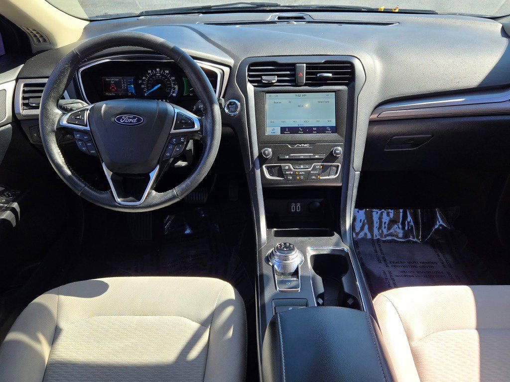 Used 2020 Ford Fusion SE w/ Equipment Group 151A image 15