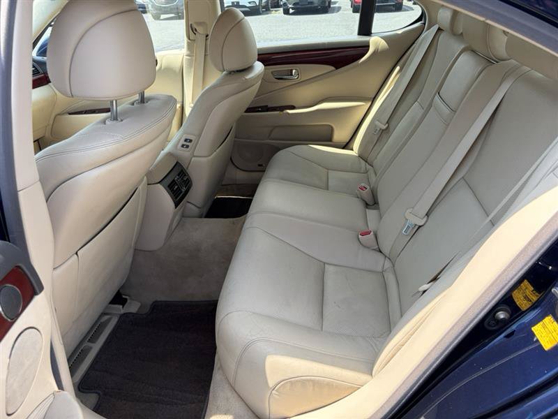 Used 2011 Lexus LS 460 w/ Luxury Value Edition RWD image 10