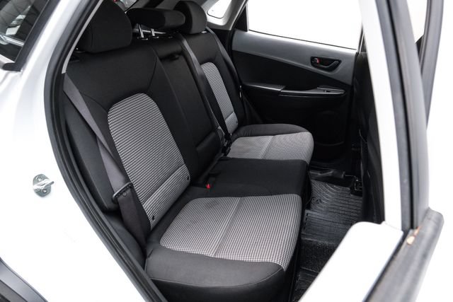 Used 2021 Hyundai Kona SE FWD image 39