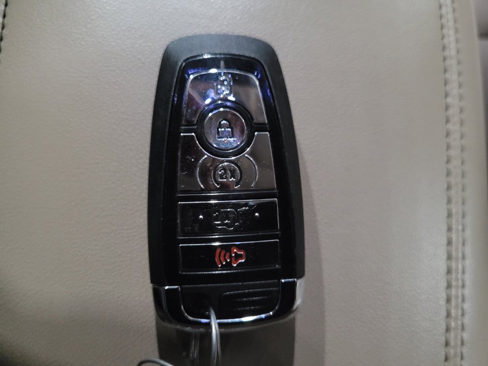 Used 2022 Lincoln Corsair AWD w/ Premium Package image 32