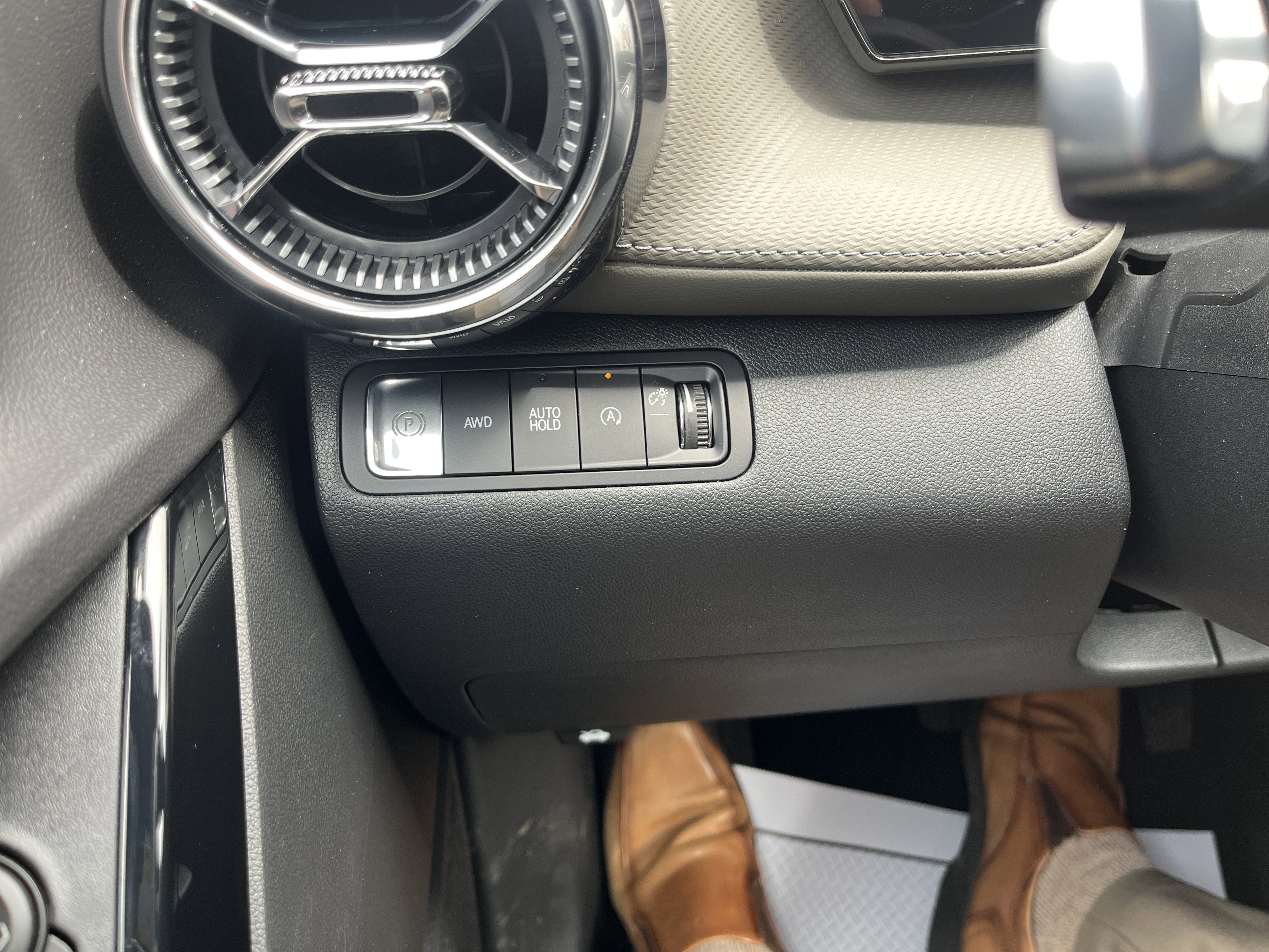 Used 2026 Chevrolet Equinox LT w/ Convenience Package II image 21