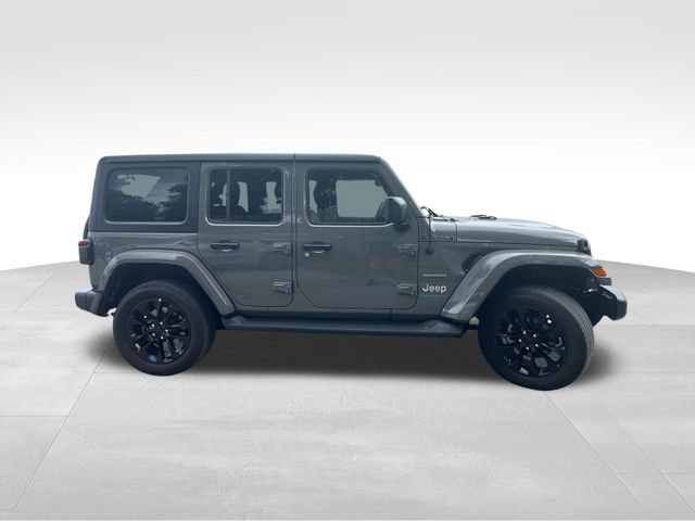 Used 2023 Jeep Wrangler Unlimited Sahara w/ Cold Weather Group AWD/4WD image 7