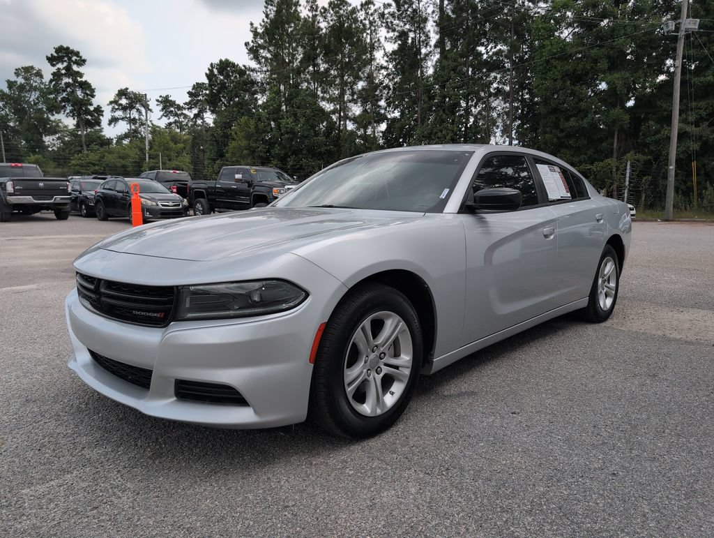 Used 2023 Dodge Charger SXT RWD image 4