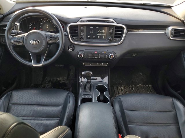 Used 2017 Kia Sorento EX image 14