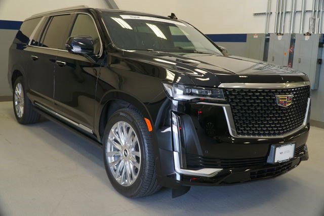 Certified 2023 Cadillac Escalade ESV Premium Luxury w/ Performance Package image 6