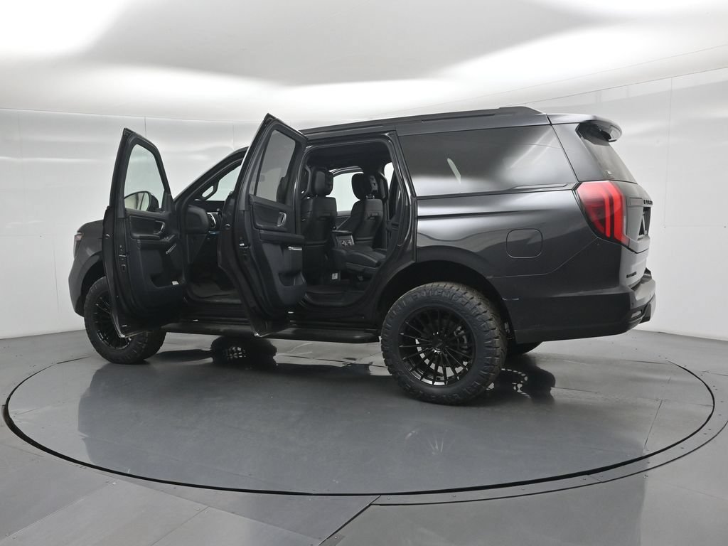 New 2026 Ford Expedition Platinum w/ Stealth Appearance Package AWD/4WD image 32