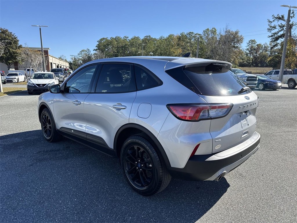 Used 2020 Ford Escape SE Sport image 5