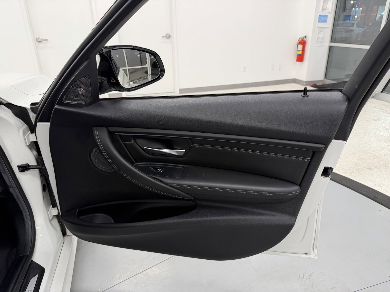 Used 2016 BMW M3 w/ Executive Package image 38