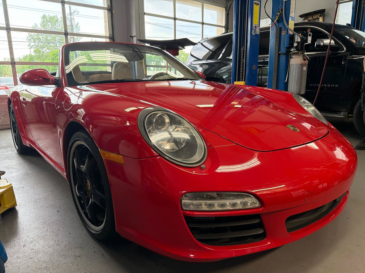 Used 2010 Porsche 911 Cabriolet image 27