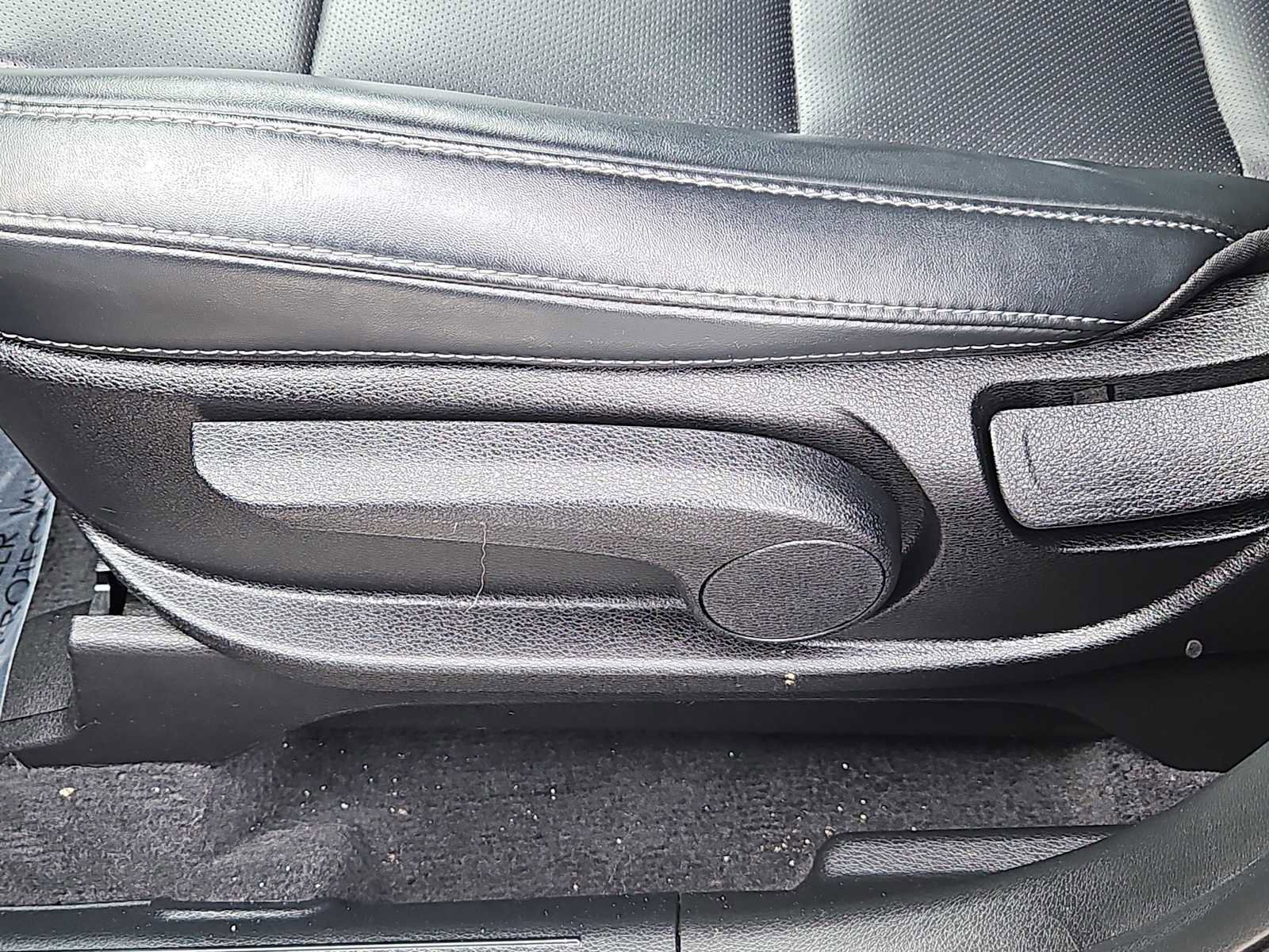 Certified 2024 Kia Telluride LX image 17